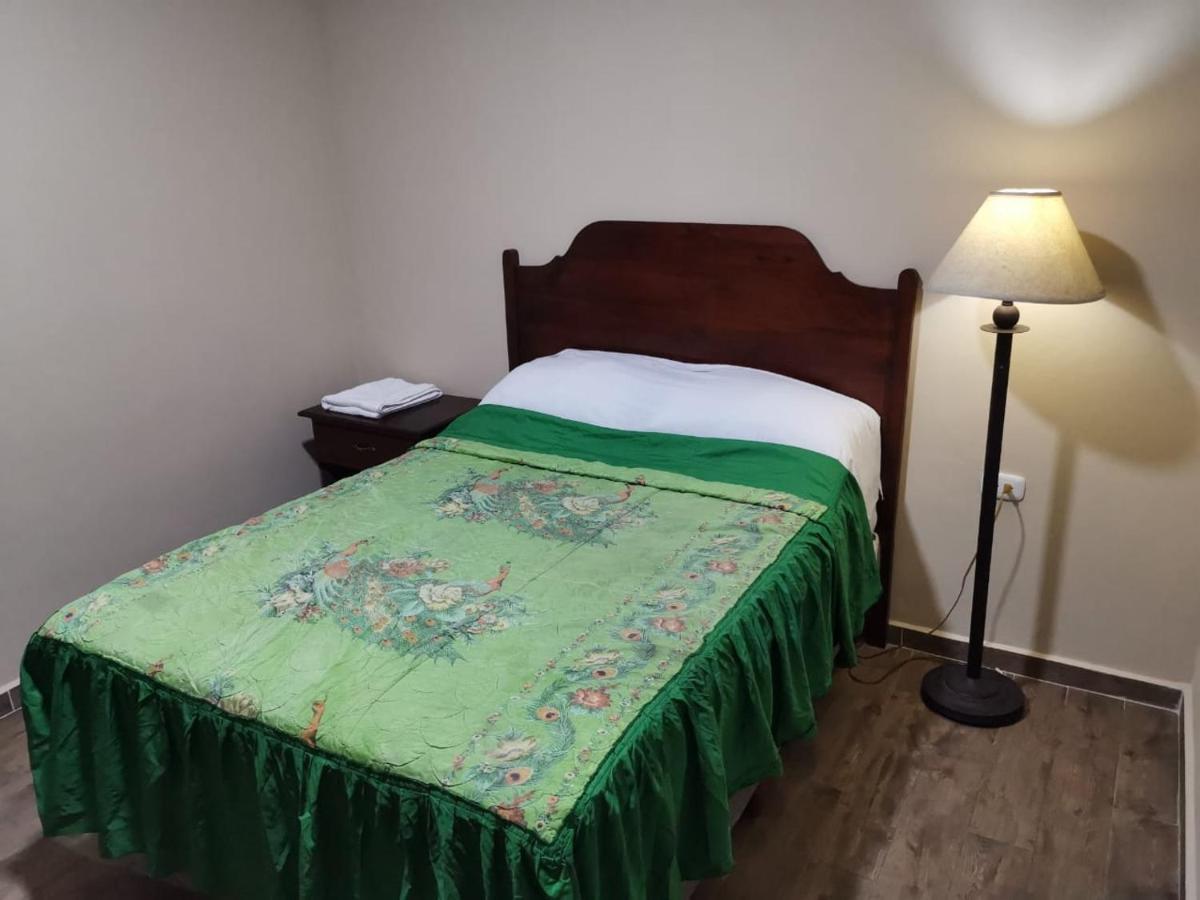 Hotel Guest House Inn ซานเปโดร ซูลา ภายนอก รูปภาพ