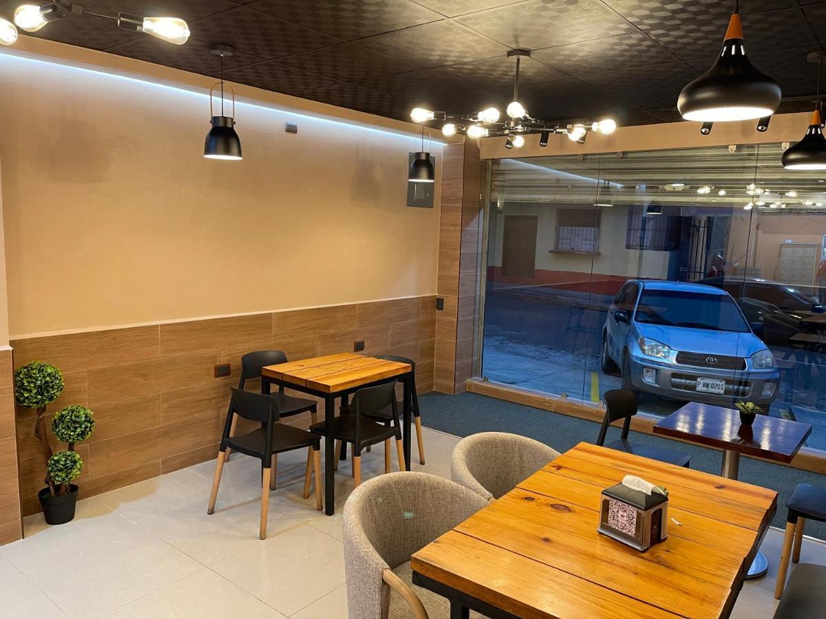 Hotel Guest House Inn ซานเปโดร ซูลา ภายนอก รูปภาพ