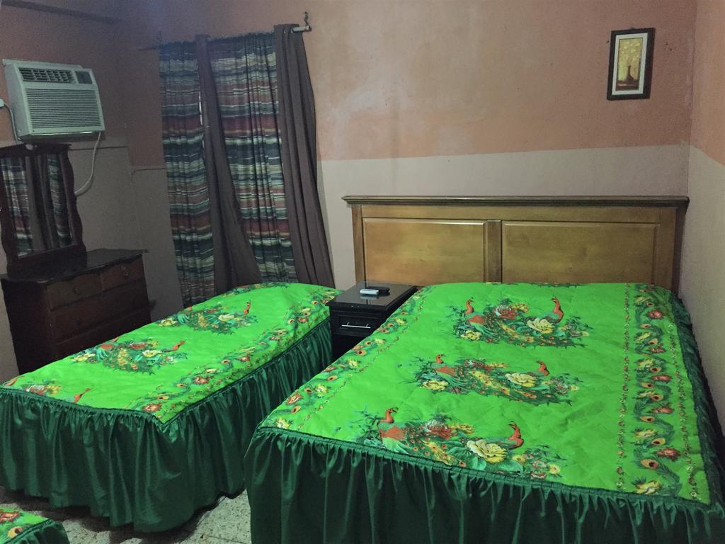 Hotel Guest House Inn ซานเปโดร ซูลา ภายนอก รูปภาพ