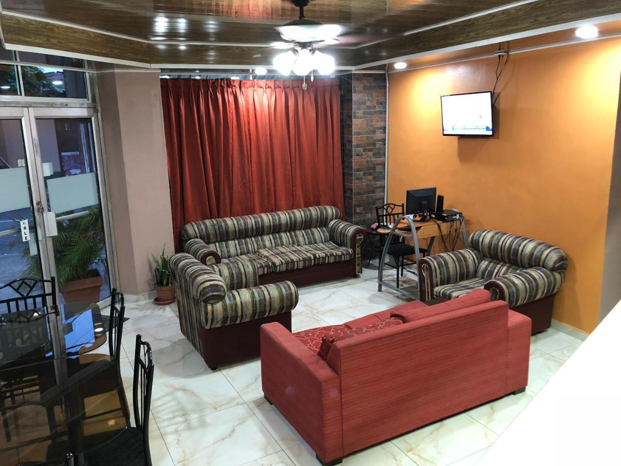 Hotel Guest House Inn ซานเปโดร ซูลา ภายนอก รูปภาพ
